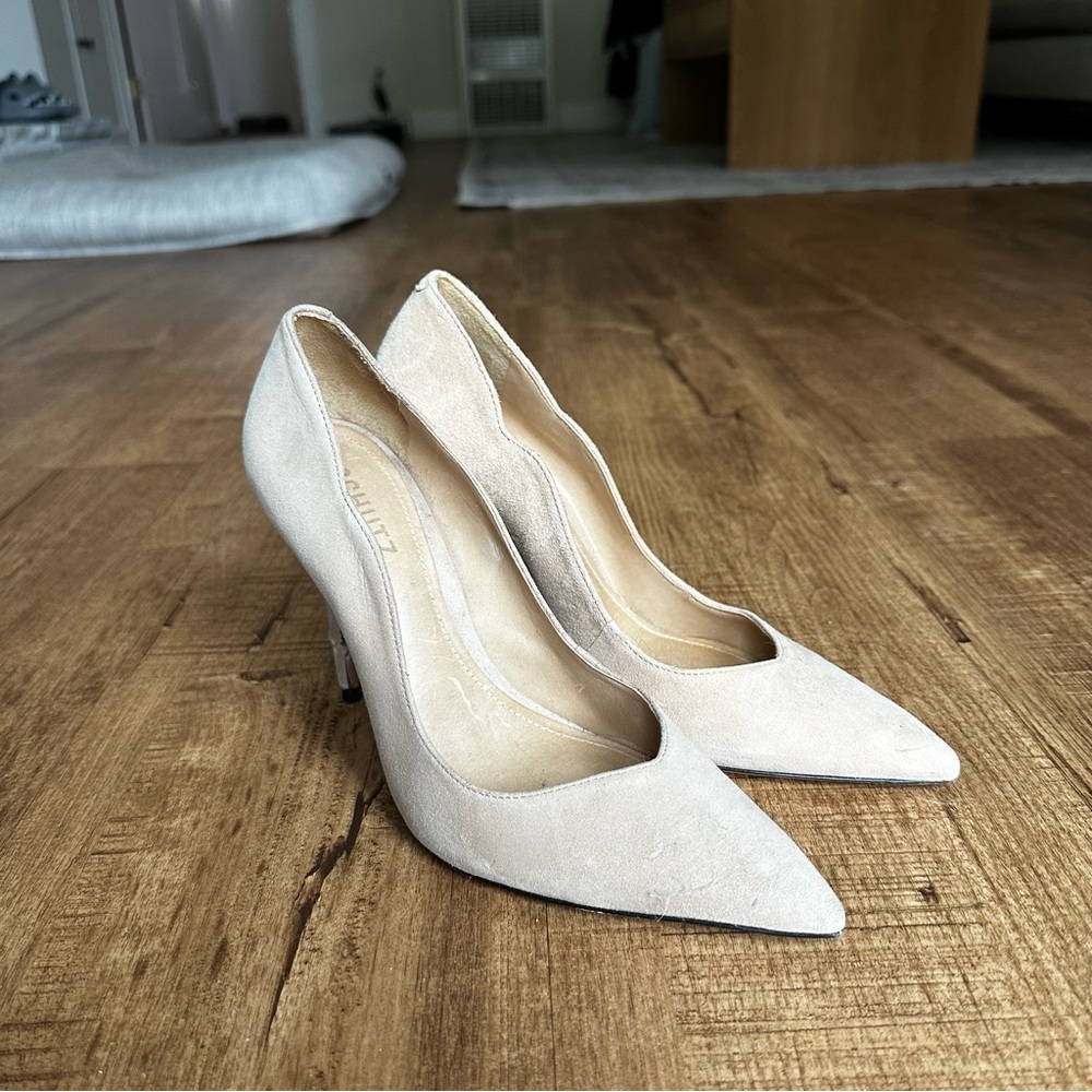 Schultz Suede Pumps